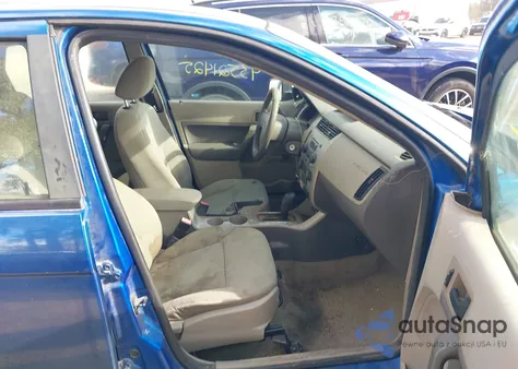 2010 Ford Focus S from USA, damaged, VIN 1FAHP3EN1AW140499